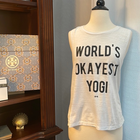 Bella Yoga Worlds Okayest Yogi Ladies white tank top cotton - Picture 1 of 6